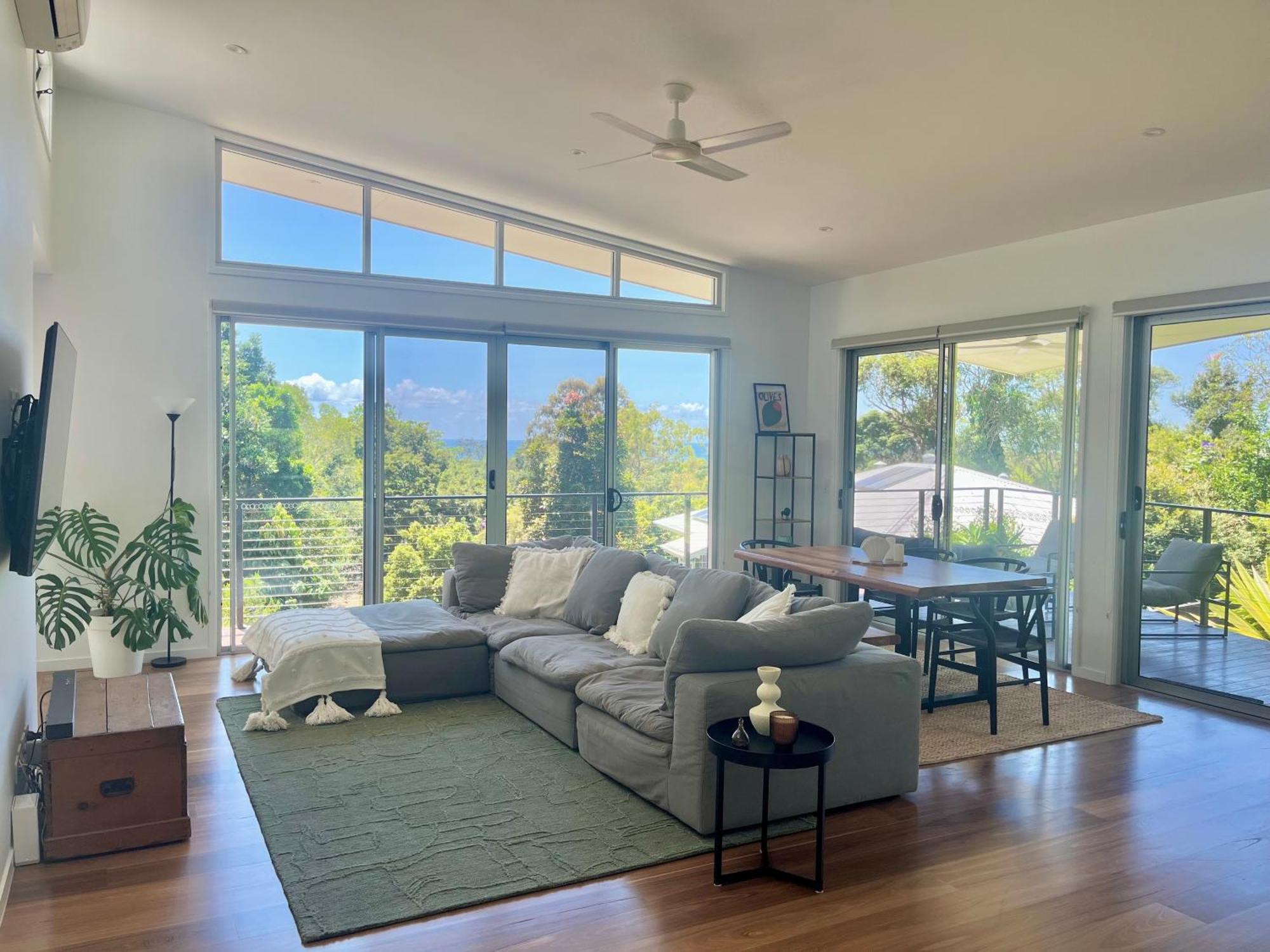 Seaview Oasis Holiday home